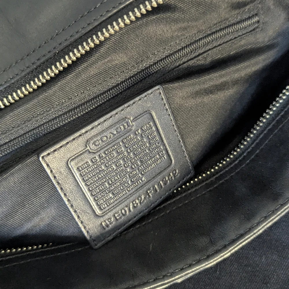 Coach  Black Leather Shoulder Bag Horsebit Vintage Authentic - Picture 2 of 13